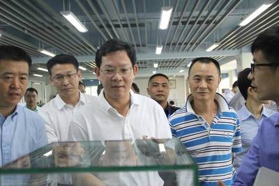 珠海一職實驗學校、新青科技園齊獲市長鄭人豪點贊