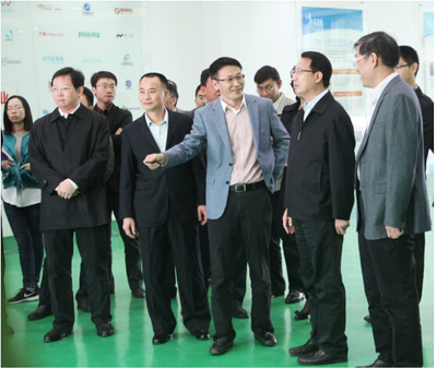 市長、書記親臨南方IT學(xué)院，送上特禮關(guān)懷與鼓勵